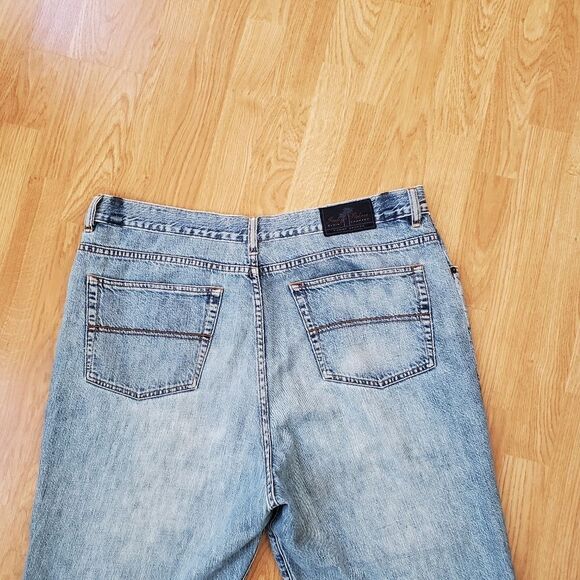Tommy Bahama Indigo Palms Relaxed Fit Jeans 38x27 - Picture 5 of 10